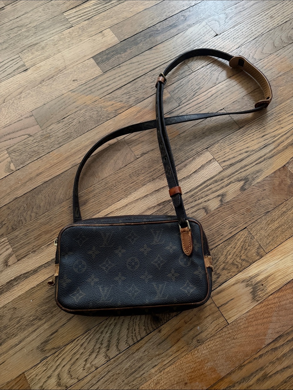 Louis Vuitton Dark Brown Monogram Messenger Crossbody with Tan Trim